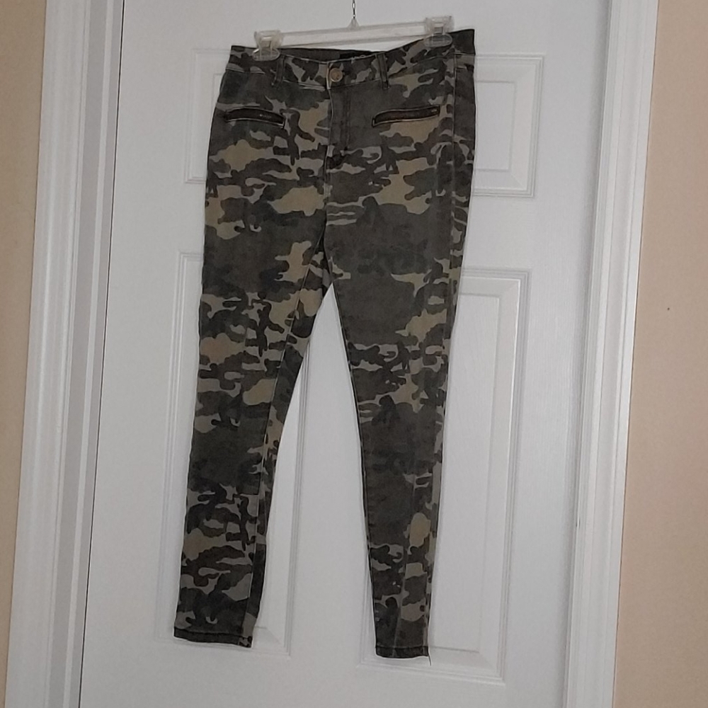 Ashley Mason Skinny Camo Jeans, Cyber Monday, 13